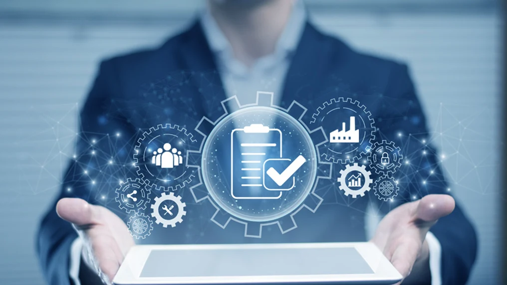 Illustration of application modernization challenges, featuring legacy systems, technological advancements, and digital transformation solutions.